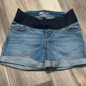 Old navy maternity shorts
